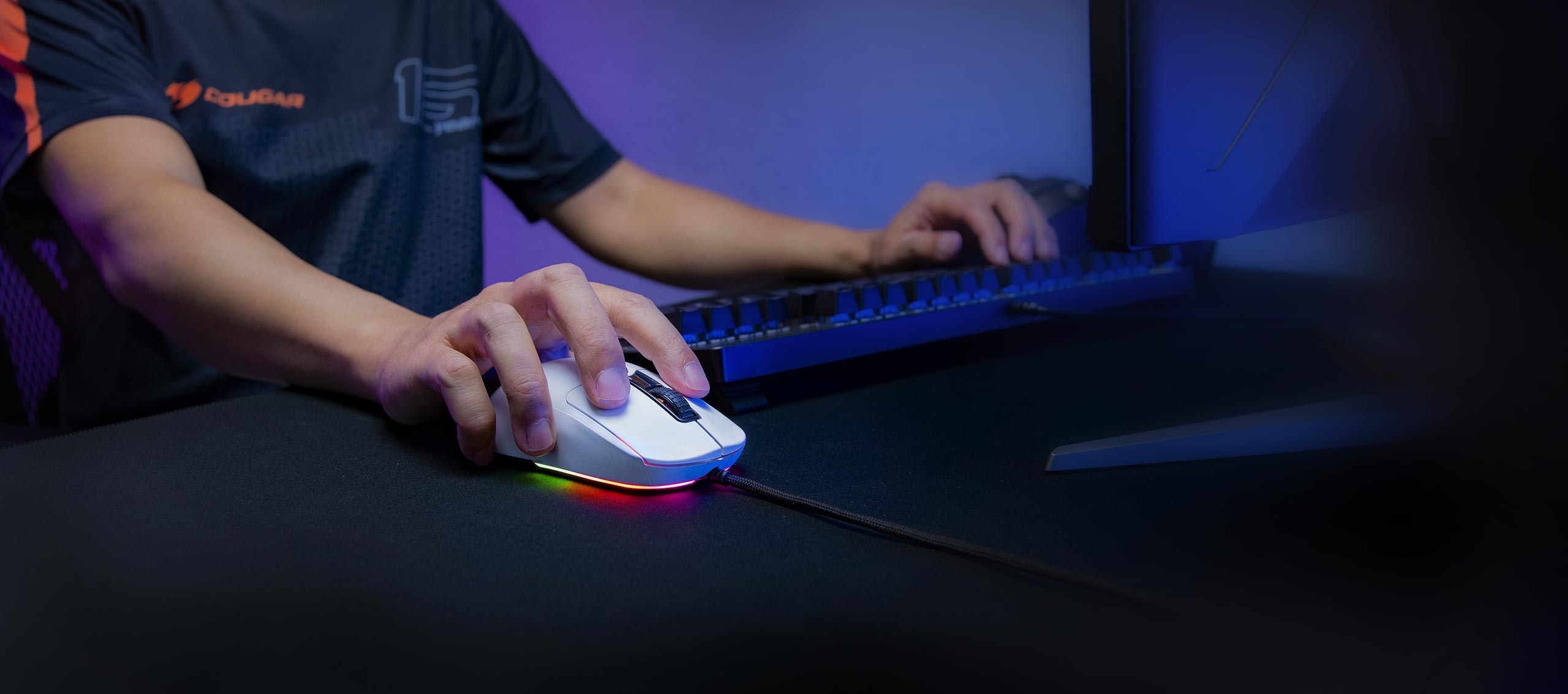 Minos Neo White (filaire) - Souris de jeu