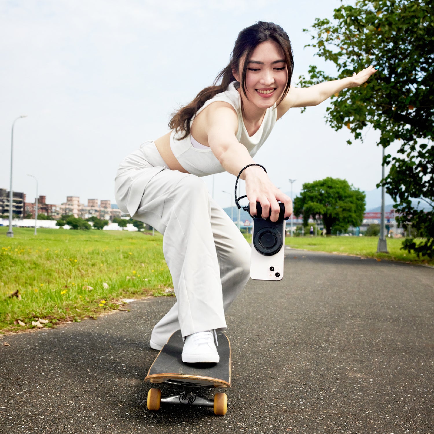Prise de vue SELFIE - Poignée magnétique avec batterie externe (5 000 mAh)