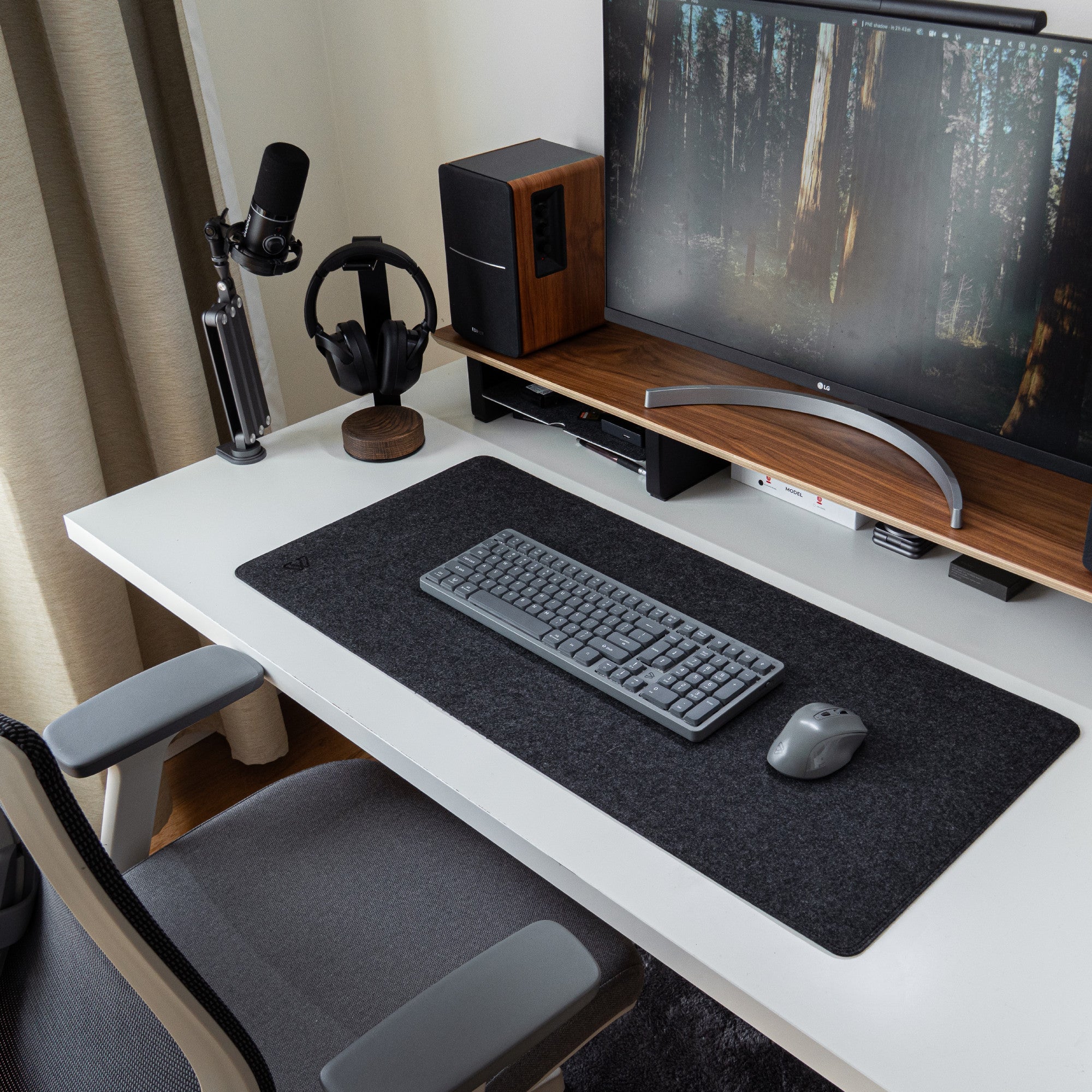 Felt Desk Mat - Charcoal - Large