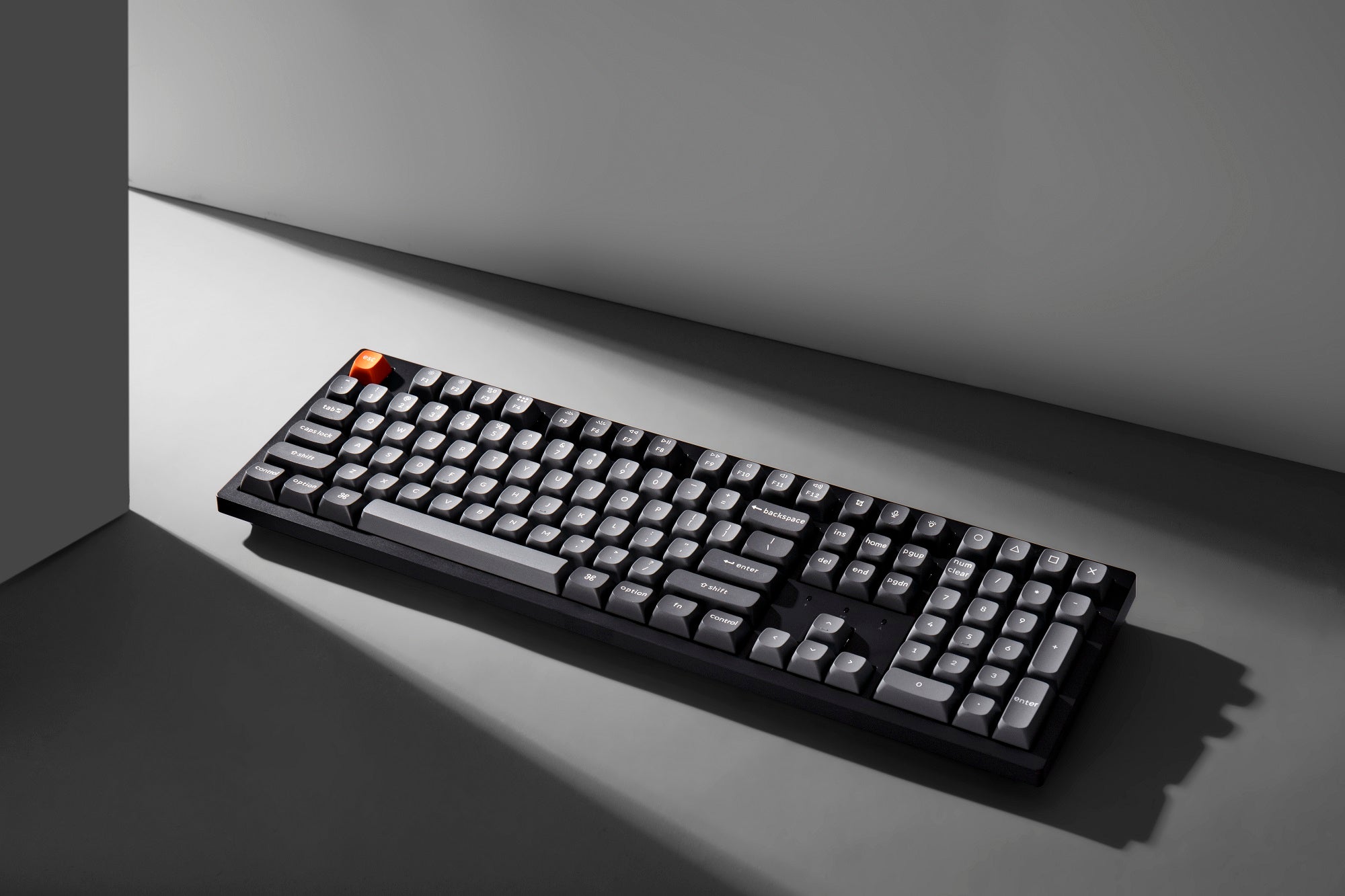 K10 Max - Aluminium RGB - Interrupteur rouge