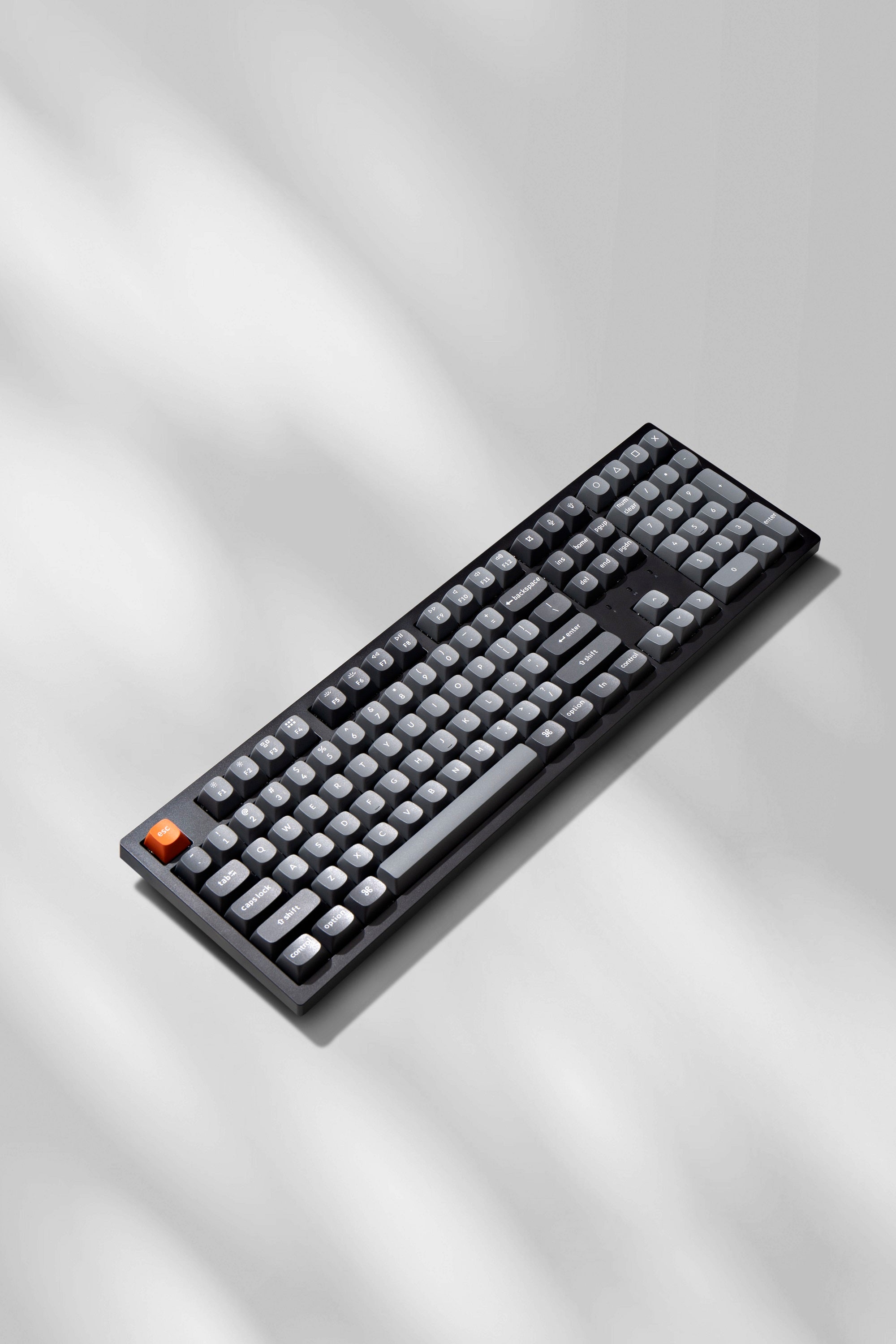 K10 Max - Aluminium RGDB - Interrupteur marron